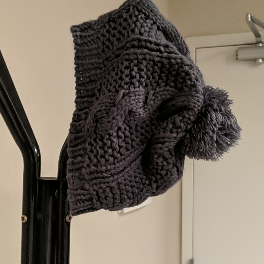 Charcoal knit cap